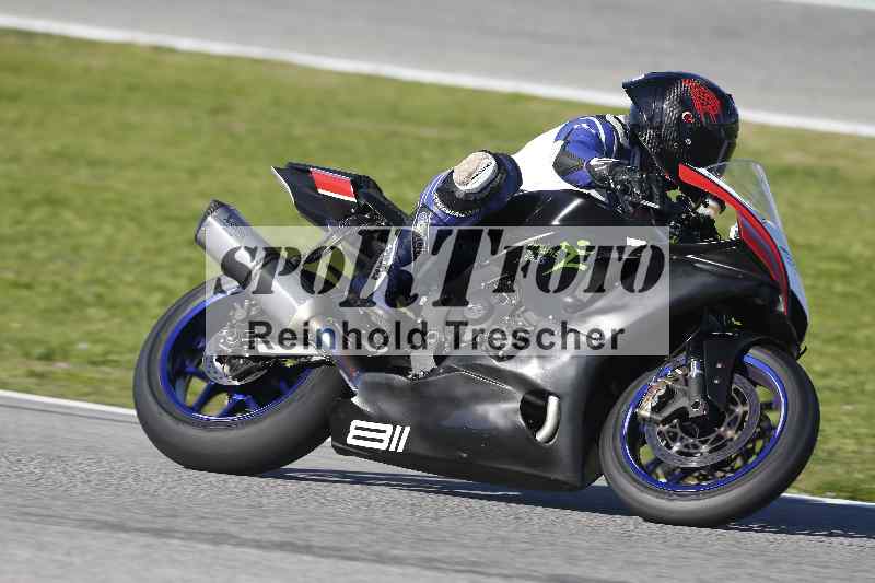 /02 28.-31.01.2025 Moto Center Thun Jerez/blau-blue/811